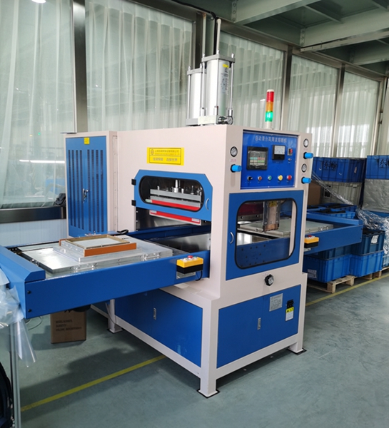 自動滑臺式高周波熔斷機使用操作順序